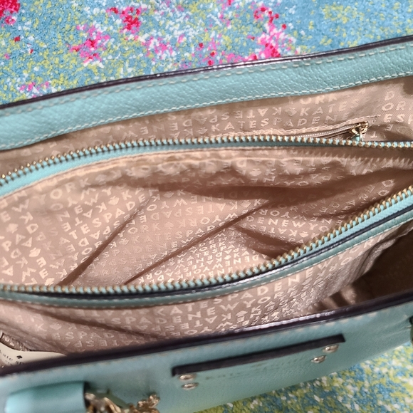 EUC - Kate Spade ♠️ Crossbody Bag w/bag charm - Picture 8 of 16